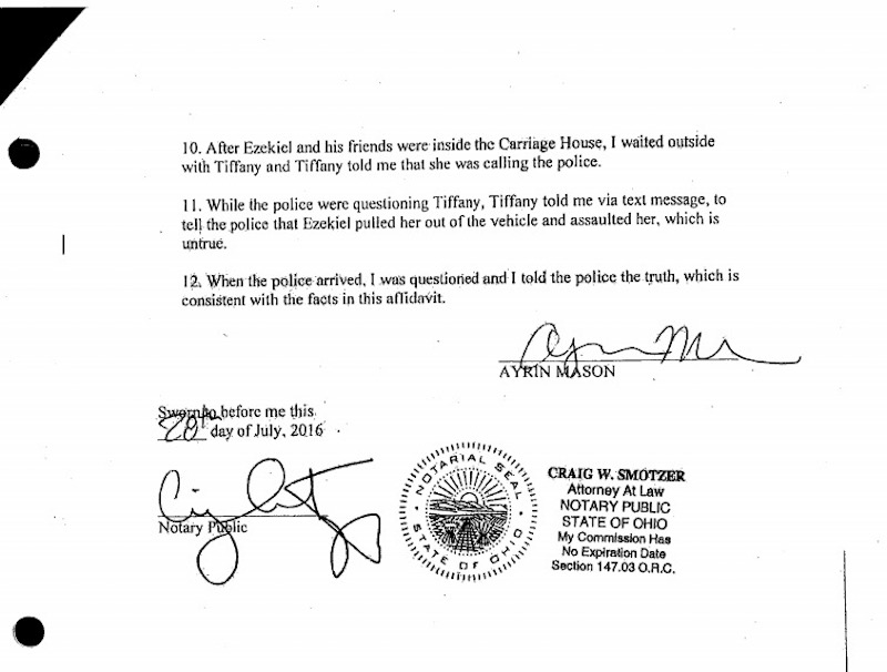 Illustration for article titled Witness Claims Ezekiel Elliott's Girlfriend Asked Her To Lie To Police